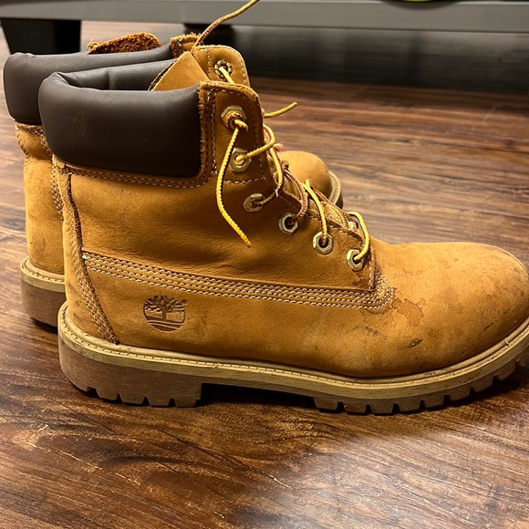 Timberlands - Picture 4 of 5